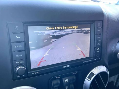 Used 2015 Jeep Wrangler Unlimited Sahara w/ Max Tow Package image 26