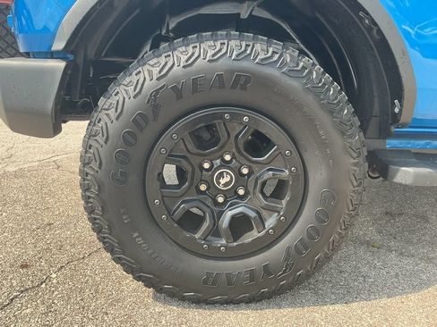 Used 2022 Ford Bronco Big Bend w/ Sasquatch Package AWD/4WD image 7