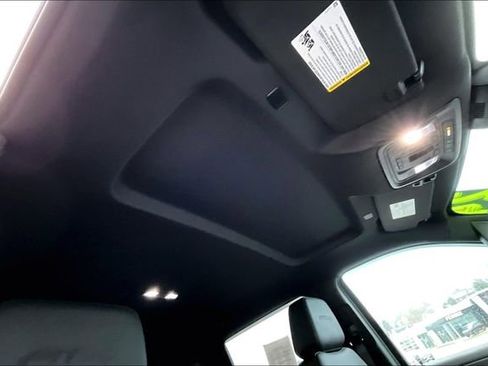 Used 2024 GMC Sierra 1500 AT4 w/ Technology Package image 14