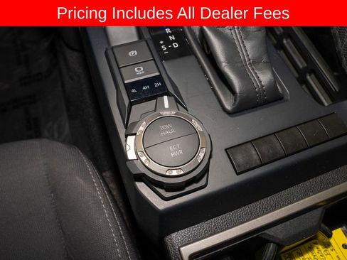 Used 2024 Toyota Tacoma SR5 AWD/4WD image 15