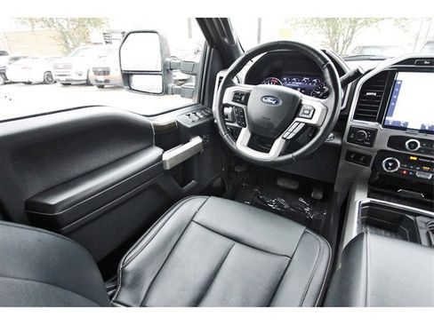 Used 2022 Ford F250 Lariat w/ Lariat Ultimate Package image 6