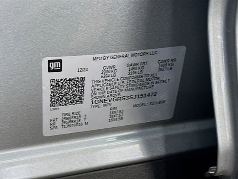 Used 2025 Chevrolet Traverse LT image 12