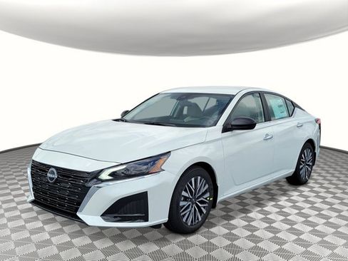 New 2025 Nissan Altima 2.5 SV image 1