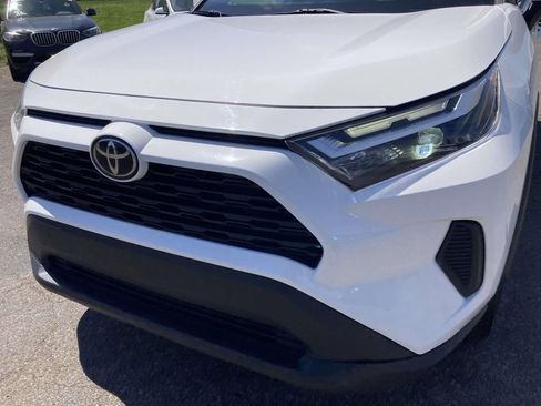 Used 2022 Toyota RAV4 XLE image 9
