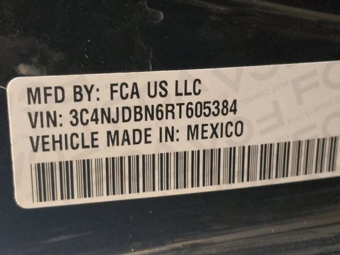 Used 2024 Jeep Compass Latitude image 33