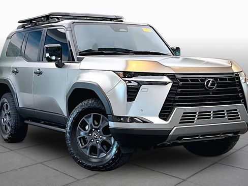 Used 2024 Lexus GX 550 AWD/4WD image 3