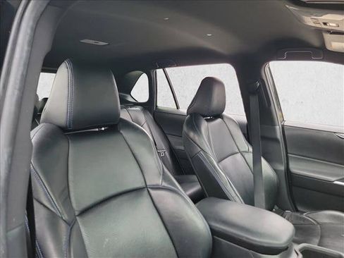 Used 2022 Toyota RAV4 SE image 14