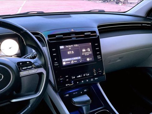 Used 2022 Hyundai Tucson SEL w/ Convenience + Premium Package FWD image 13