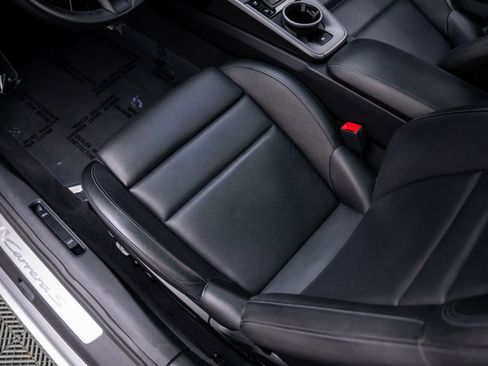 Used 2020 Porsche 911 Carrera S w/ Premium Package image 16