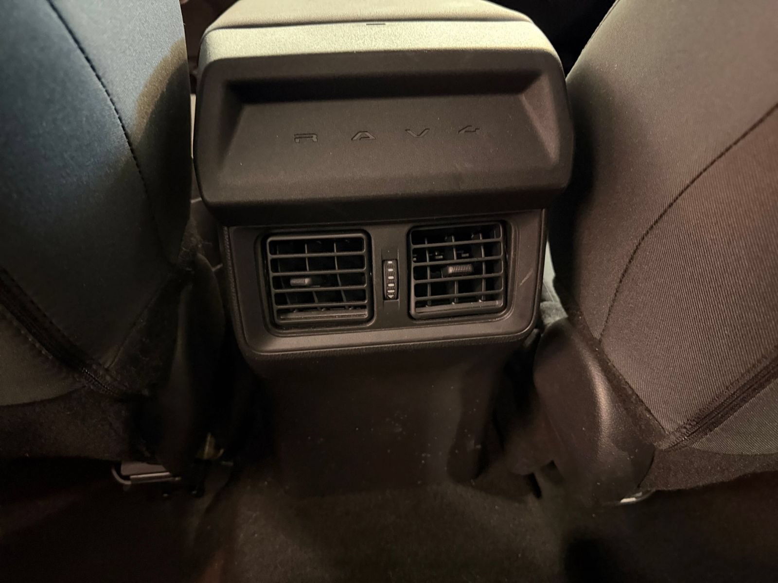 Used 2026 Toyota RAV4 LE AWD/4WD image 22