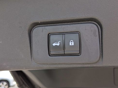 Used 2022 Nissan Rogue Platinum w/ Head-Up Display Package FWD image 14