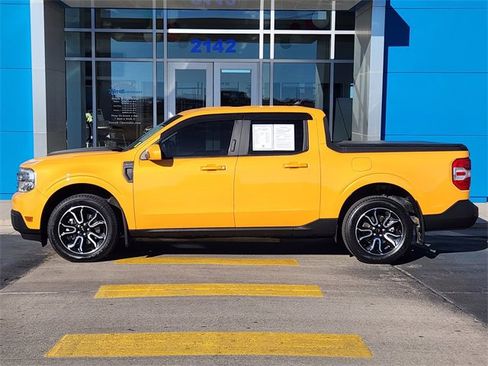 Used 2022 Ford Maverick Lariat w/ Lariat Luxury Package image 3