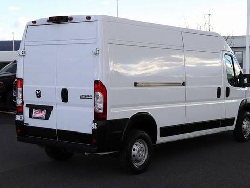 Used 2023 RAM ProMaster 2500 image 5