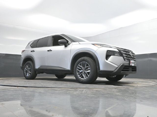 Used 2024 Nissan Rogue S AWD/4WD image 46