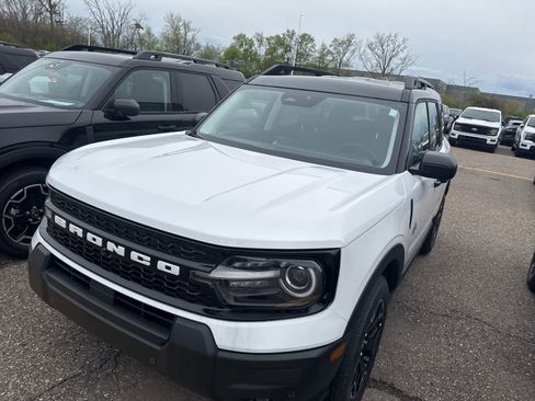 New 2026 Ford Bronco Sport Outer Banks w/ Outer Banks Tech Package+ AWD/4WD image 17