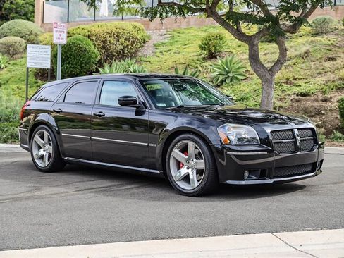 Used 2006 Dodge Magnum SRT8 w/ SRT Option Group III RWD image 7