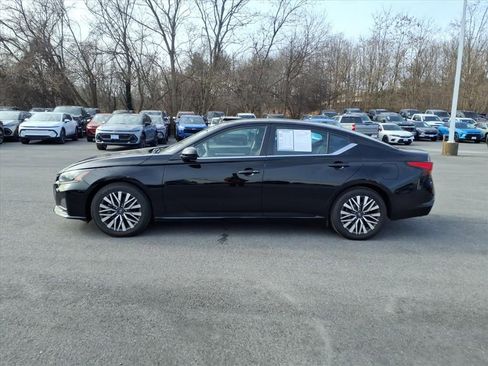 Used 2023 Nissan Altima 2.5 SV image 6