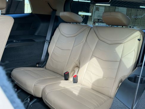 Used 2023 Cadillac XT6 Premium Luxury w/ Platinum Package image 29