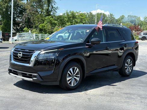Used 2025 Nissan Pathfinder SL w/ Cargo Package AWD/4WD image 25