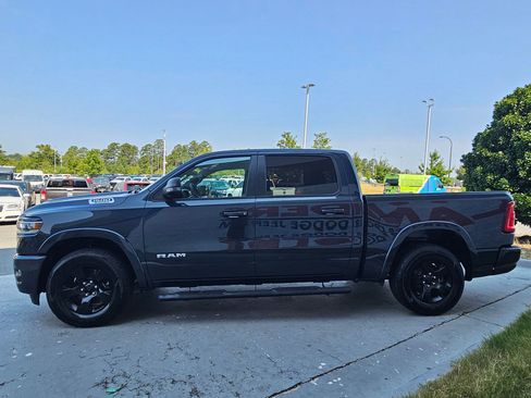 Used 2025 RAM 1500 Big Horn AWD/4WD image 4