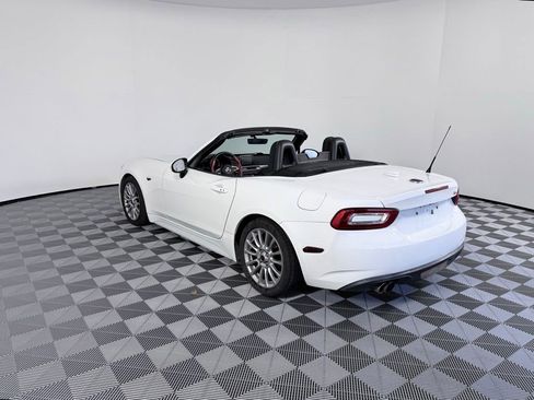Used 2018 FIAT 124 Spider Classica w/ Technology & Siriusxm Group image 5
