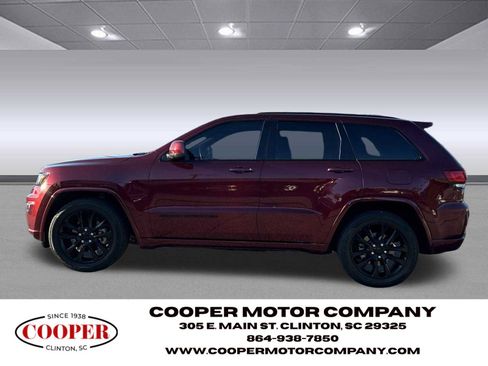 Used 2021 Jeep Grand Cherokee Laredo X image 4