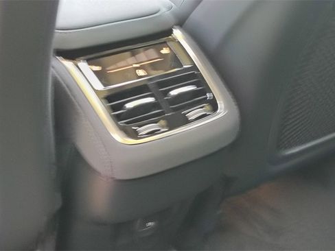 New 2026 Volvo XC90 B6 Plus image 31