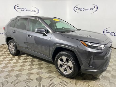 Certified 2025 Toyota RAV4 XLE AWD/4WD image 1