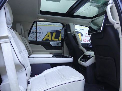 Used 2020 Lincoln Navigator Black Label AWD/4WD image 27