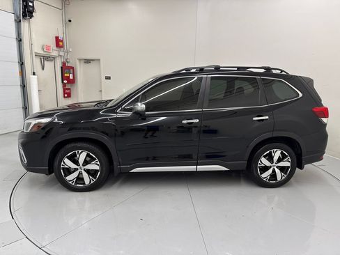 Used 2019 Subaru Forester Touring AWD/4WD image 3