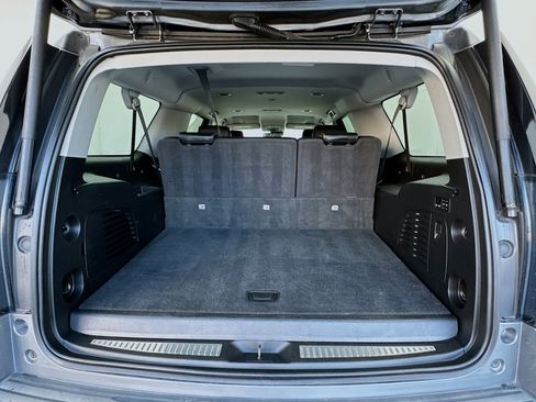 Used 2020 GMC Yukon XL Denali image 17