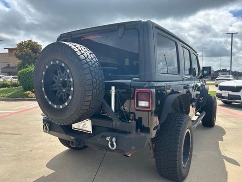 Used 2018 Jeep Wrangler Unlimited Sport S AWD/4WD image 12