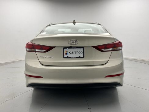 Used 2018 Hyundai Elantra SEL FWD image 4