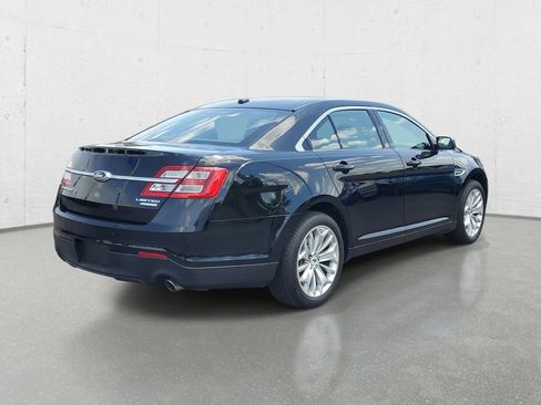 Used 2016 Ford Taurus Limited w/ Equipment Group 301A FWD image 7