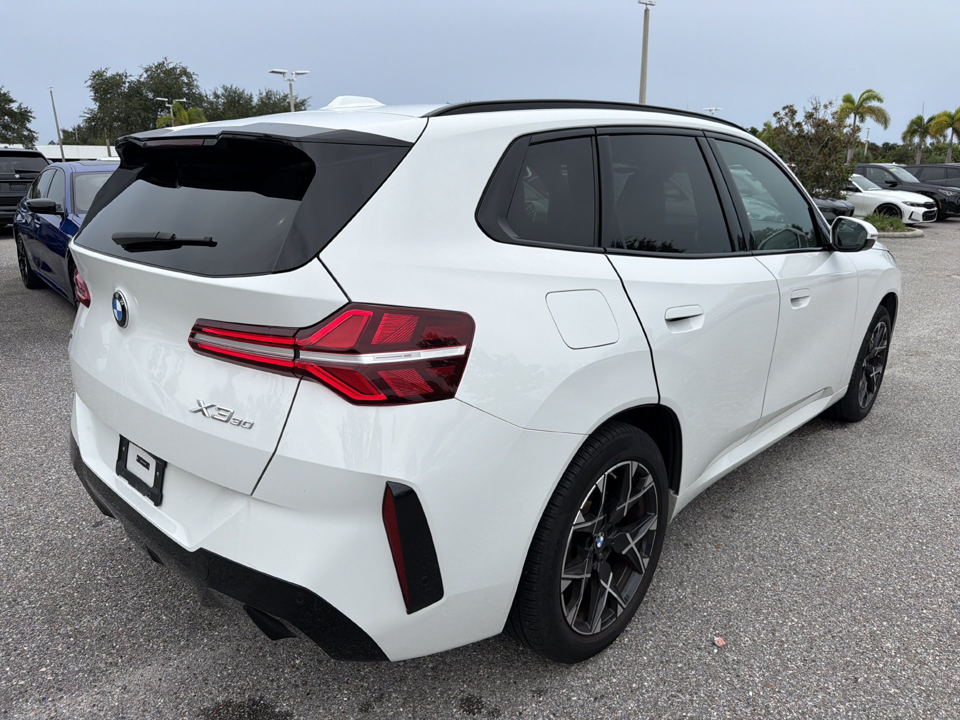 Certified 2025 BMW X3 xDrive30i AWD/4WD image 4