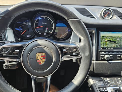 Used 2016 Porsche Macan Turbo w/ Premium Package Plus image 46