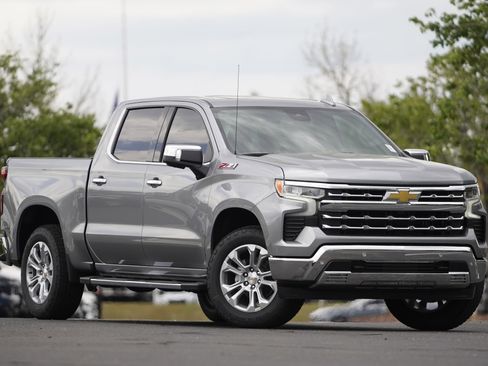 New 2026 Chevrolet Silverado 1500 LTZ w/ LTZ Premium Package AWD/4WD image 2