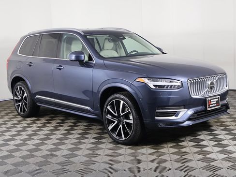 Used 2024 Volvo XC90 B6 Plus w/ Protection Package Premier image 2