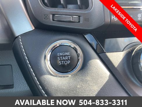 Used 2018 Toyota RAV4 XLE w/ Plus Extra Value Package FWD image 33