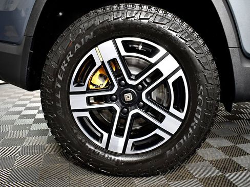 Used 2022 Rivian R1T Launch Edition image 47