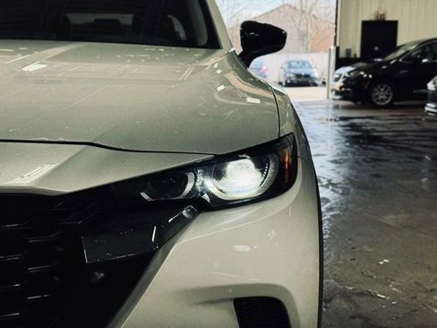 Used 2025 MAZDA CX-50 AWD 2.5 S w/ Premium Package image 3