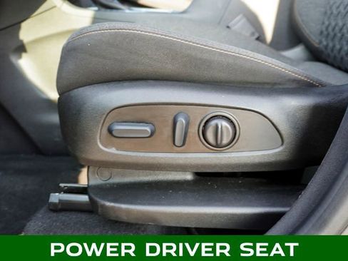 Used 2023 Chevrolet Equinox LT image 13