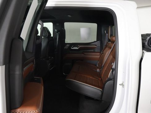 Used 2022 GMC Sierra 1500 Denali Ultimate AWD/4WD image 35