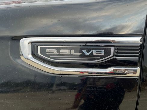 Used 2024 GMC Sierra 1500 SLT image 11