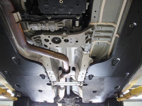 Used 2023 Genesis G70 2.0T image 95