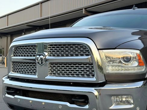 Used 2018 RAM 2500 Laramie AWD/4WD image 12