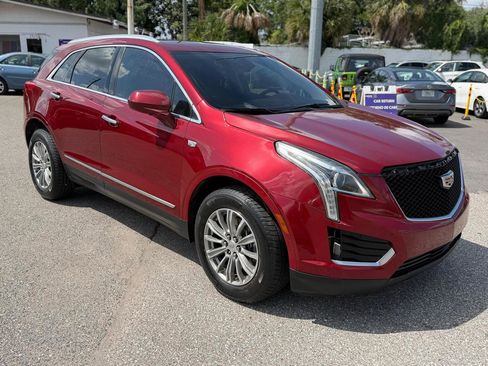 Used 2017 Cadillac XT5 Luxury w/ LPO, Wheel Lock Package FWD image 2