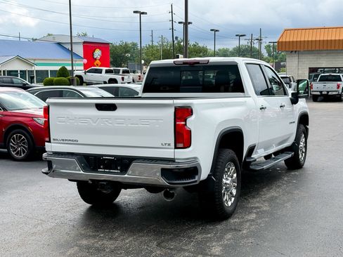 Used 2026 Chevrolet Silverado 2500 LTZ w/ LTZ Premium Package AWD/4WD image 17
