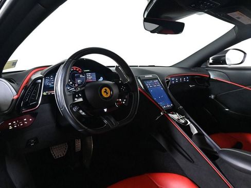 Certified 2022 Ferrari Roma RWD image 3