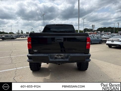 Used 2017 Chevrolet Silverado 1500 LT w/ All Star Edition AWD/4WD image 13
